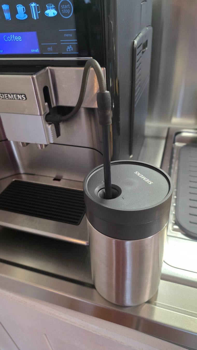 Siemens Kaffeemaschinen & Espressomaschinen: Siemens Coffee Machine EQ6 Plus extraKlasse (s700) – Gebraucht aus Geneva von tut_95td 6