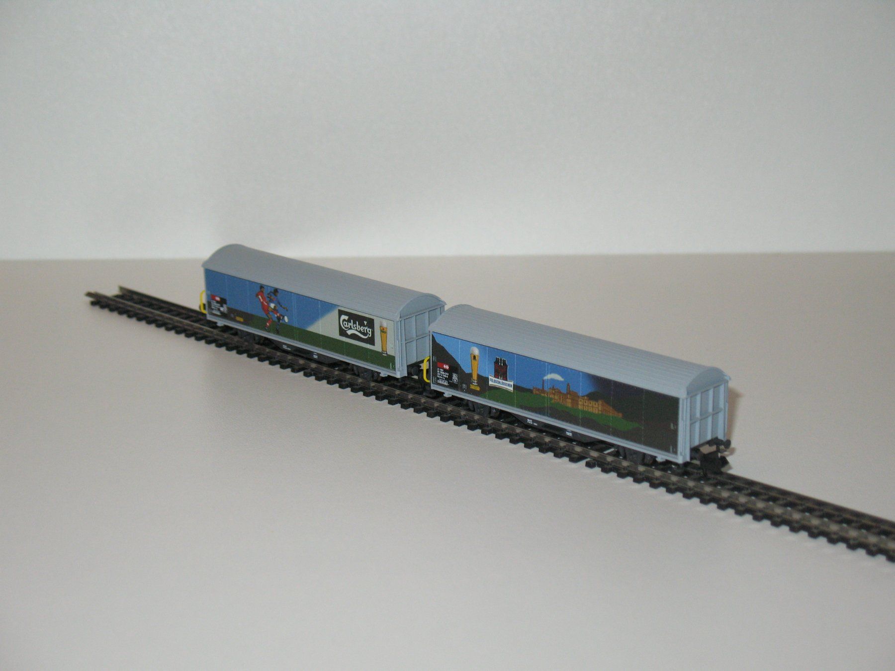 Trix Modellini di ferrovie: SBB Schiebewandwagen-Set "Feldschlösschen" N/ Minitrix 15610 – Usato da Ettiswil venduto da Caapraibex 5