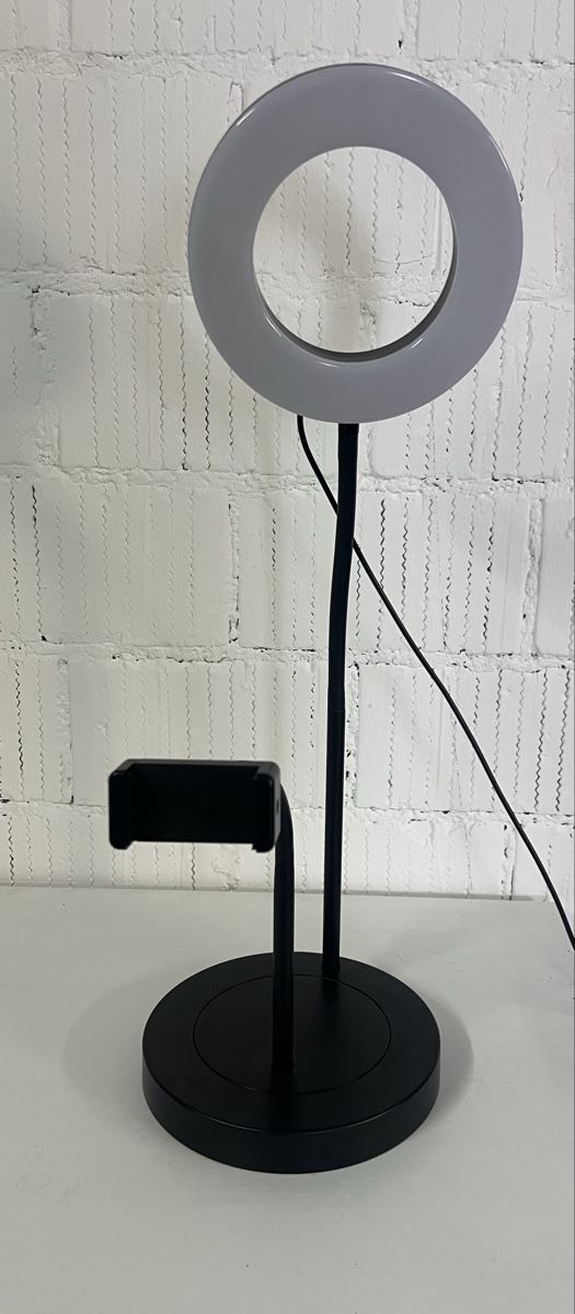 Ikea Staffe: Ringleuchte mit Mobiltelefonhalter – Usato da Gunzgen venduto da lea_wy8h