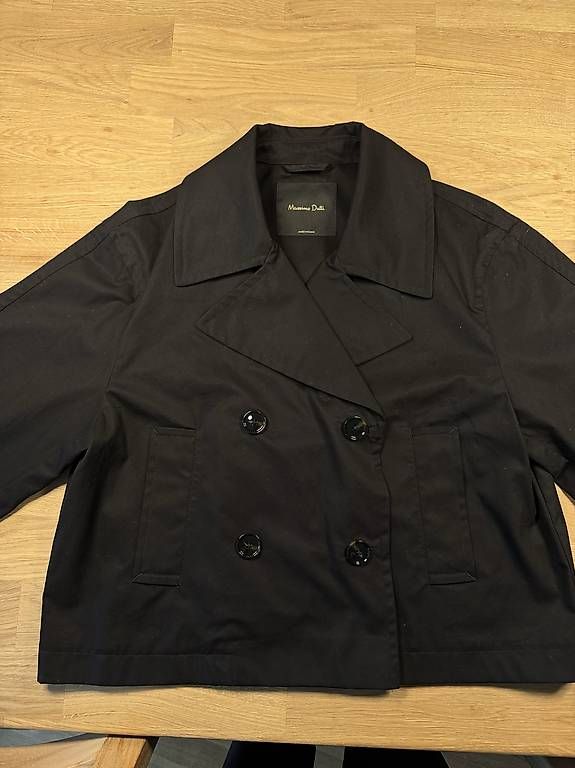 Manteaux: Trench Coat Schwarz – Neuf avec emballage d'origine à Uster par hanna99