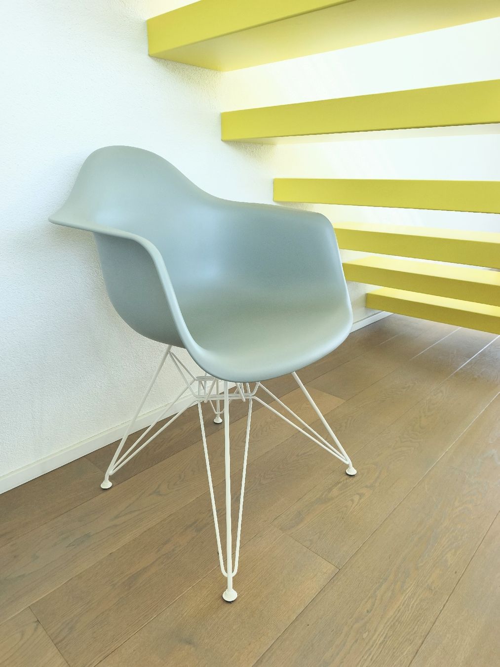 Eames Stühle: Eams DAR Vitra – Gebraucht aus Wolfwil von kitenici