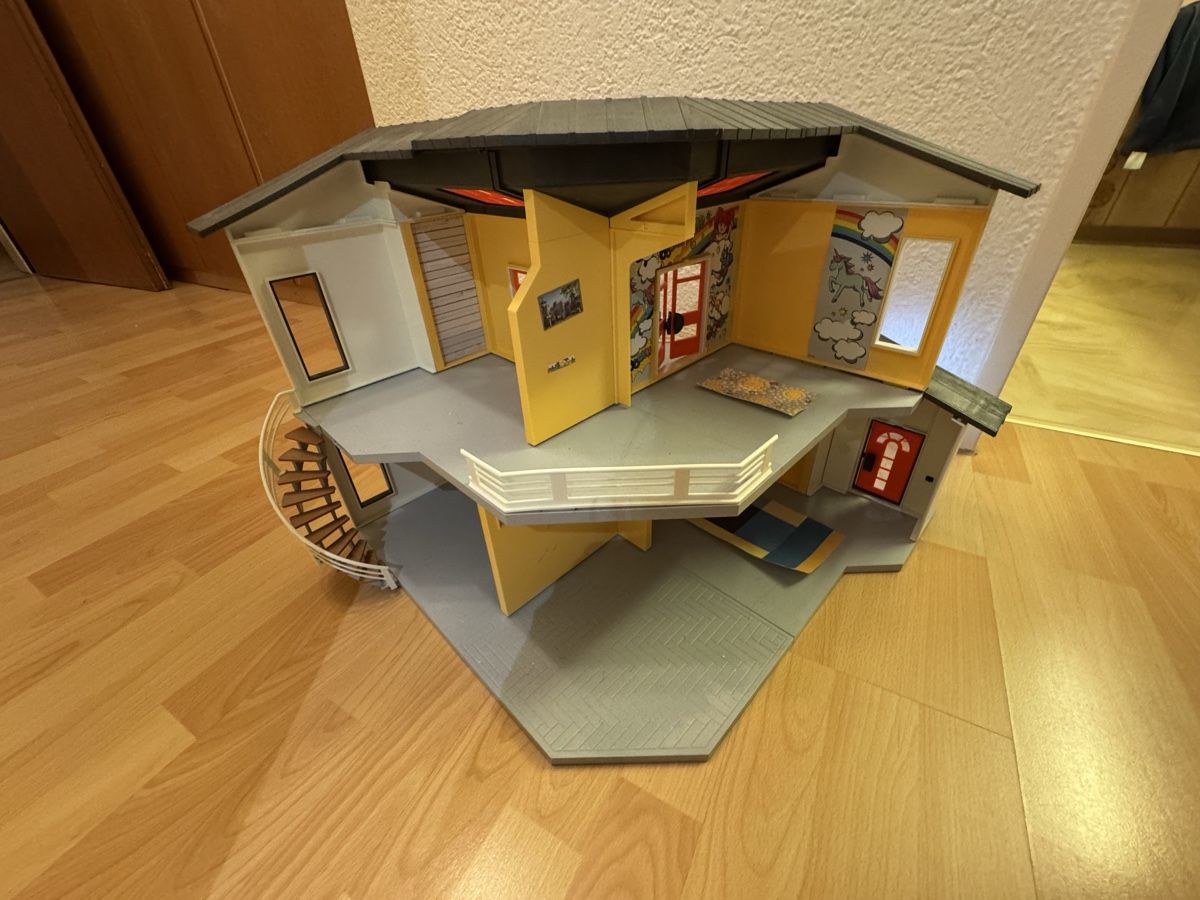 Playmobil Giocattoli: Playmobil Haus mit Zubehör – Usato da Oberengstringen venduto da 19Joojoo91 1