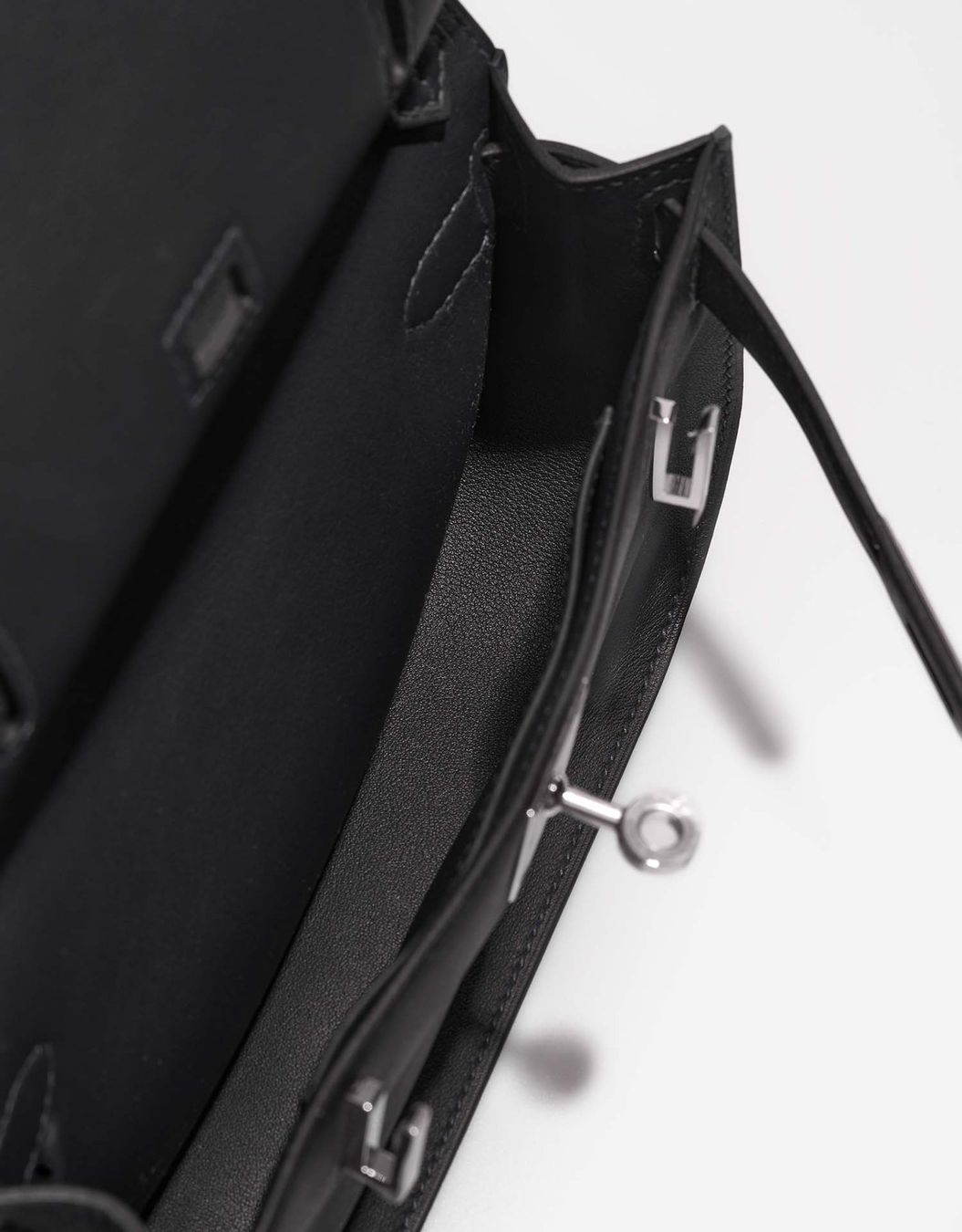 Hermès Borse da donna: SAC HERMÈS JYPSIERE Taille  28. Noir – Usato da Pully venduto da Occasions-luxe.Golay 2