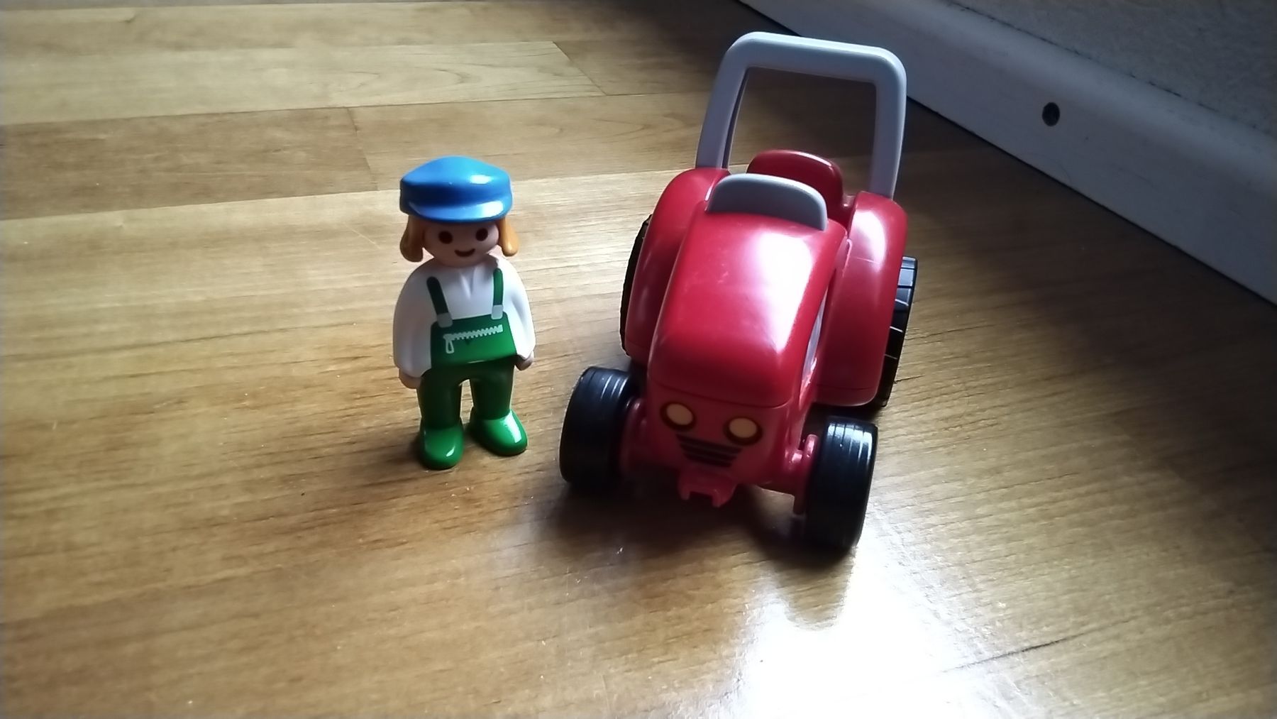 Playmobil Giocattoli: Playmobil 123 Traktor mit Bäuerin – Usato da Büren SO venduto da T02rickonSWE 8