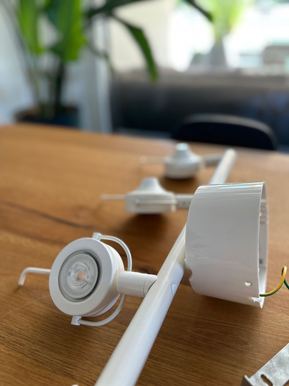 Ikea Lampadari & plafoniere: Verstellbare Deckenbeleuchtung weiss - IKEA – Usato da Pfäffikon SZ venduto da aloha91 1