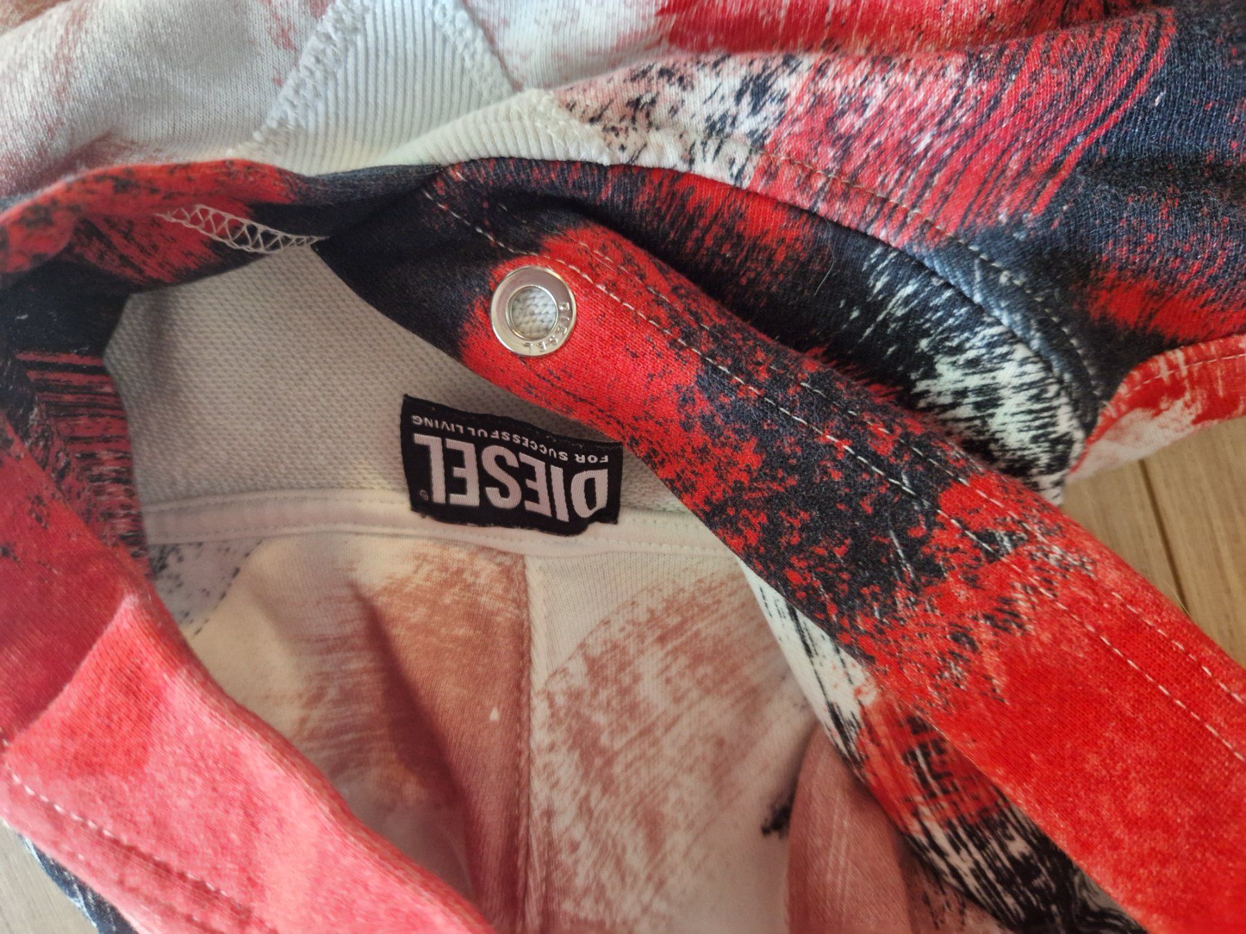 Pullover & Sweatshirts: Diesel Pullover, Mädchen – Gebraucht aus Metzerlen von SS01 1