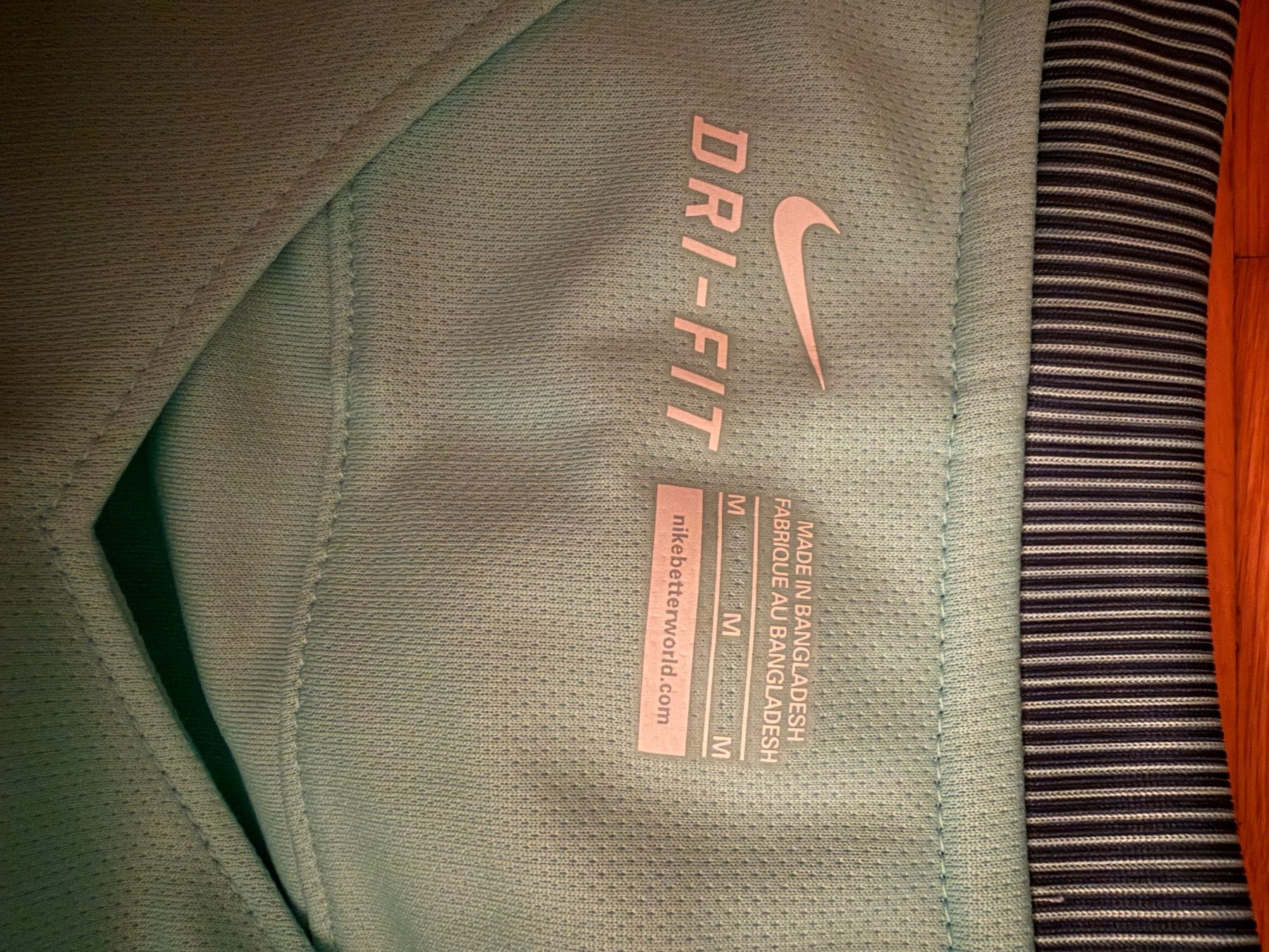 Nike Maillots de corps & Pantalons: Portugal Trikot – D'occasion à Fehraltorf par Bowling_54 2