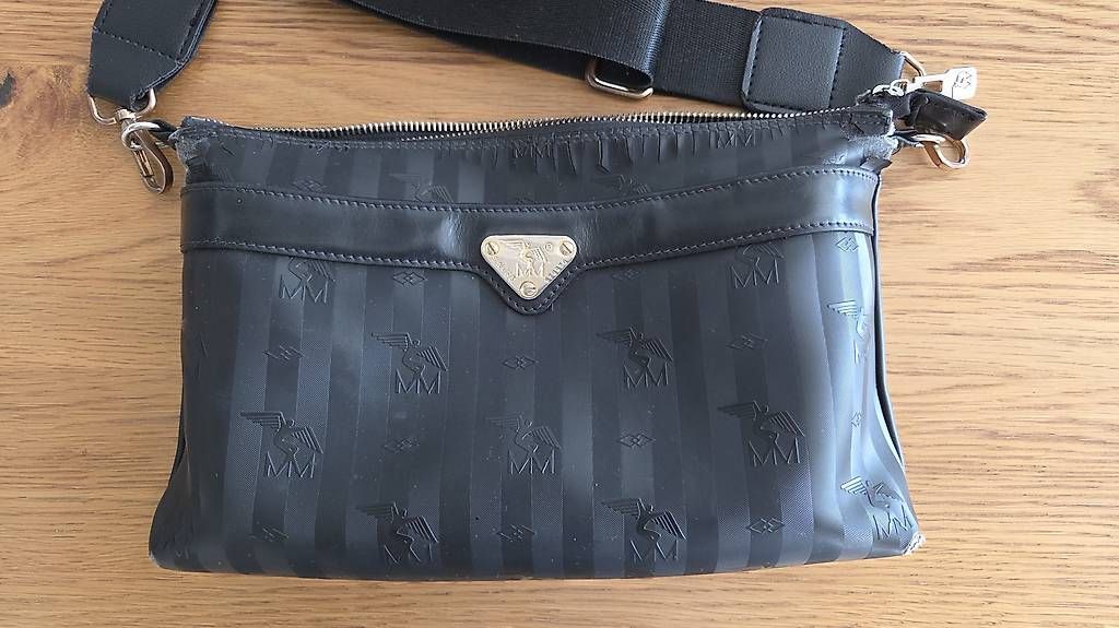 Taschen für Damen: Mollerus Handtasche – Gebraucht aus Hinwil von 83Mara