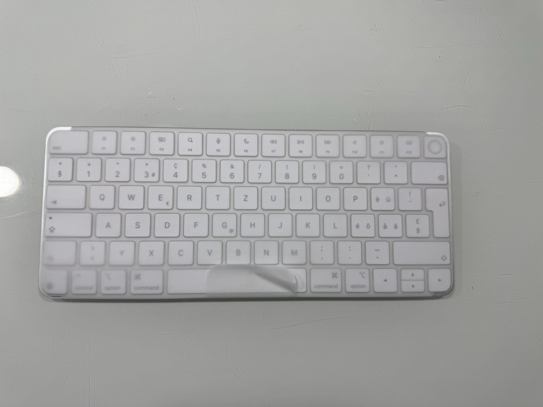 Apple Tastaturen: Apple Magic Keyboard Touch ID + Magic Mouse USB-C CH Set neu – Neu und originalverpackt aus Basel von Francis1337 1