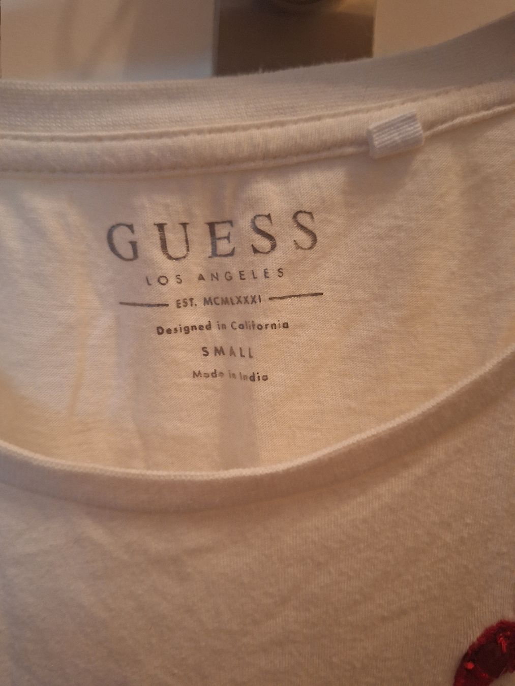 Guess T-Shirts: Guess Shirt – Neu (gemäss Beschreibung) aus Neuhausen von eliana2 2