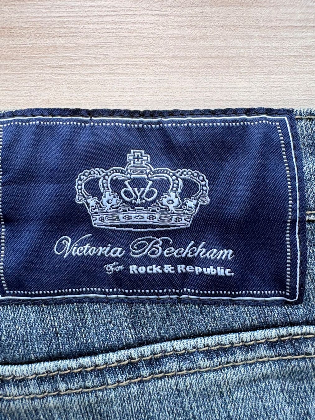 Victoria Beckham Jeans: Victoria Beckham Jeans – D'occasion à Wigoltingen par _vntg_ 6