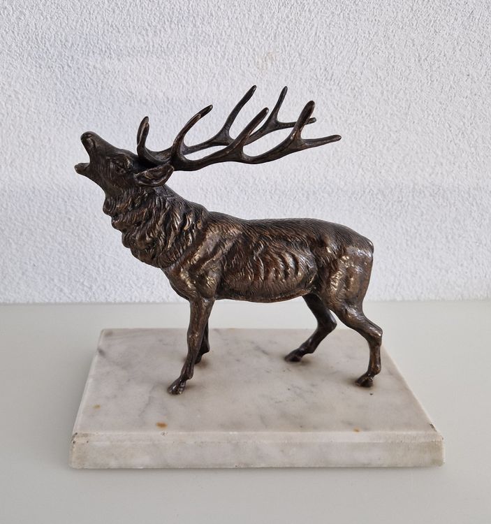 antike-bronze-hirsch-auf-marmorsockel-gebraucht-in-salouf-f-r-chf-91