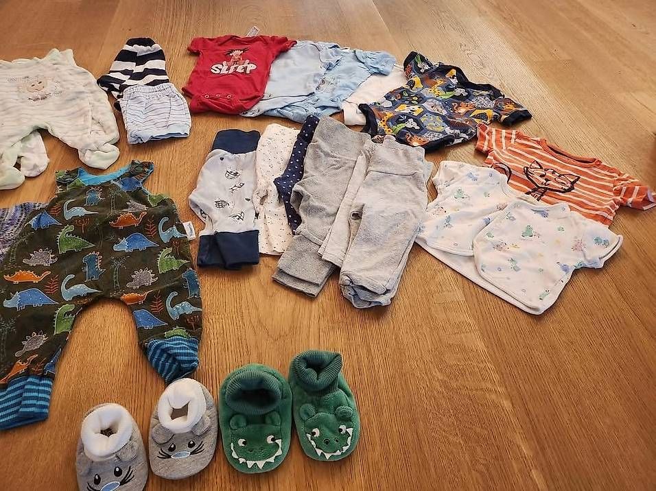 Lots de vêtements: Kleiderpaket in Grösse 56 – D'occasion à Winterthur par kyubi