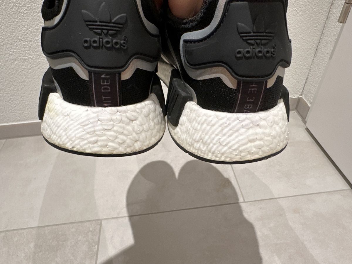 Adidas Damenschuhe: Adidas Damen NMD schwarz – Gebraucht aus Zug von Hehe 9