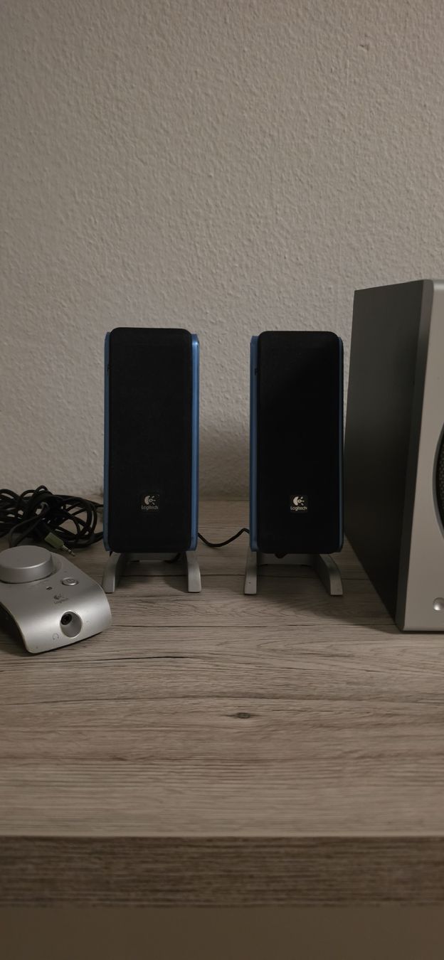 Logitech Lautsprecher: Logitech Z3 Lautsprechersystem – Gebraucht aus Zürich von Abrar123 1