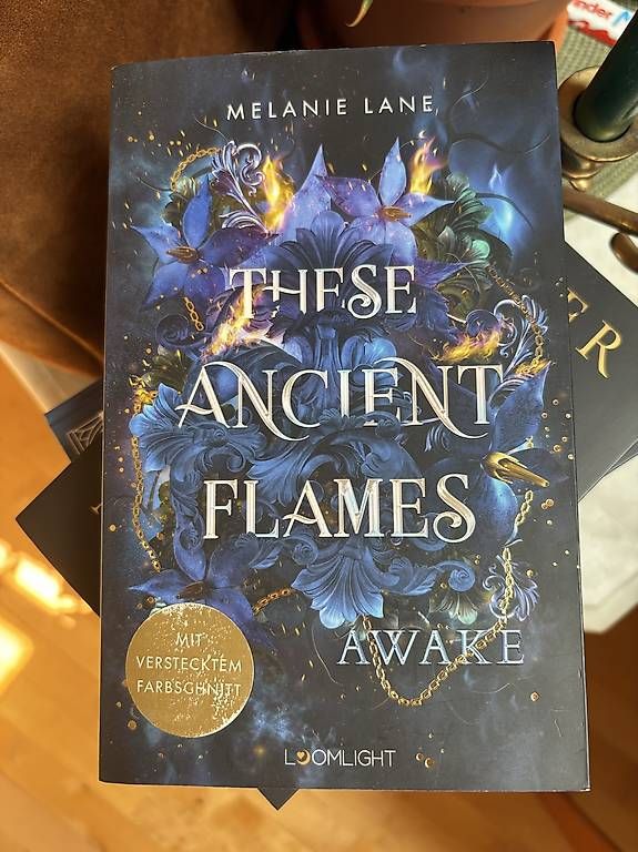 Bücher: These Ancient Flames – Gebraucht aus Iseltwald von jjo_2bct 1