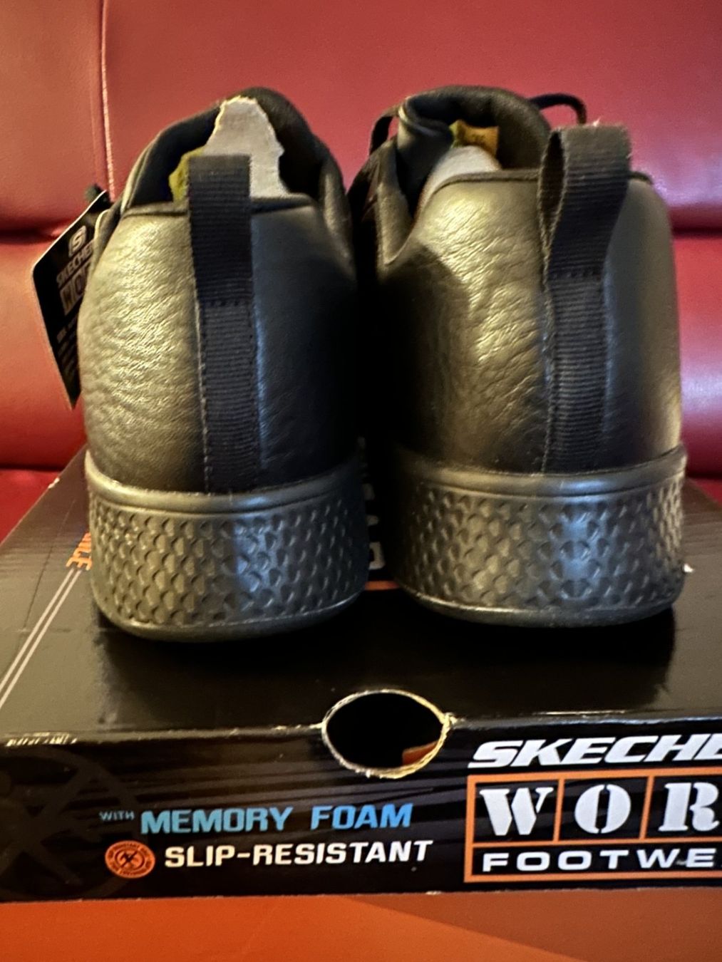 Herrenschuhe: Skechers Arbeitsschuhe – Neu (gemäss Beschreibung) aus Ittigen von saa_8kfv 1