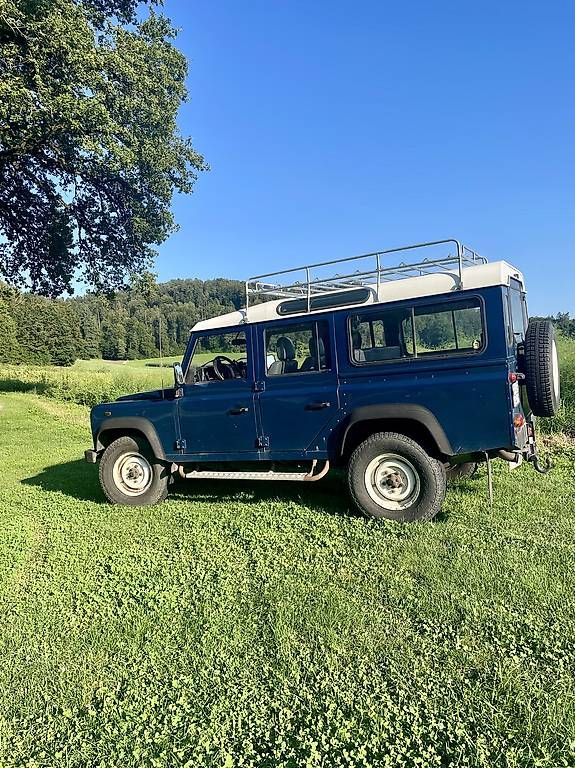 Land Rover Automobili: Reisemobil Defender 110 TD5 – Usato da Dürrenäsch venduto da Canadajunge 2