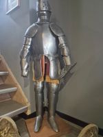 Exceptionnelle Armure de jeune Prince médiéval