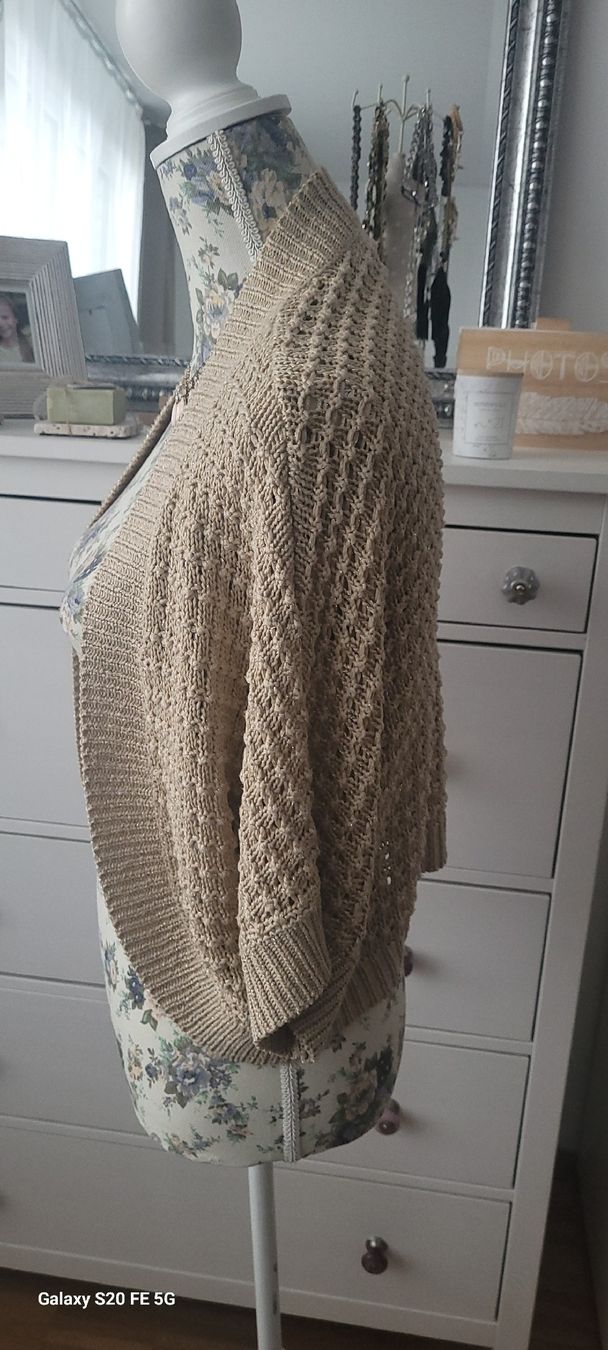 H&M Bolero: Strickjacke Cardigan Beige mit Glitzer Gr.L – Usato da Oberaach venduto da Svea11 1
