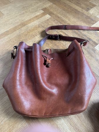 Beuteltasche Leder braun Umhängetasche