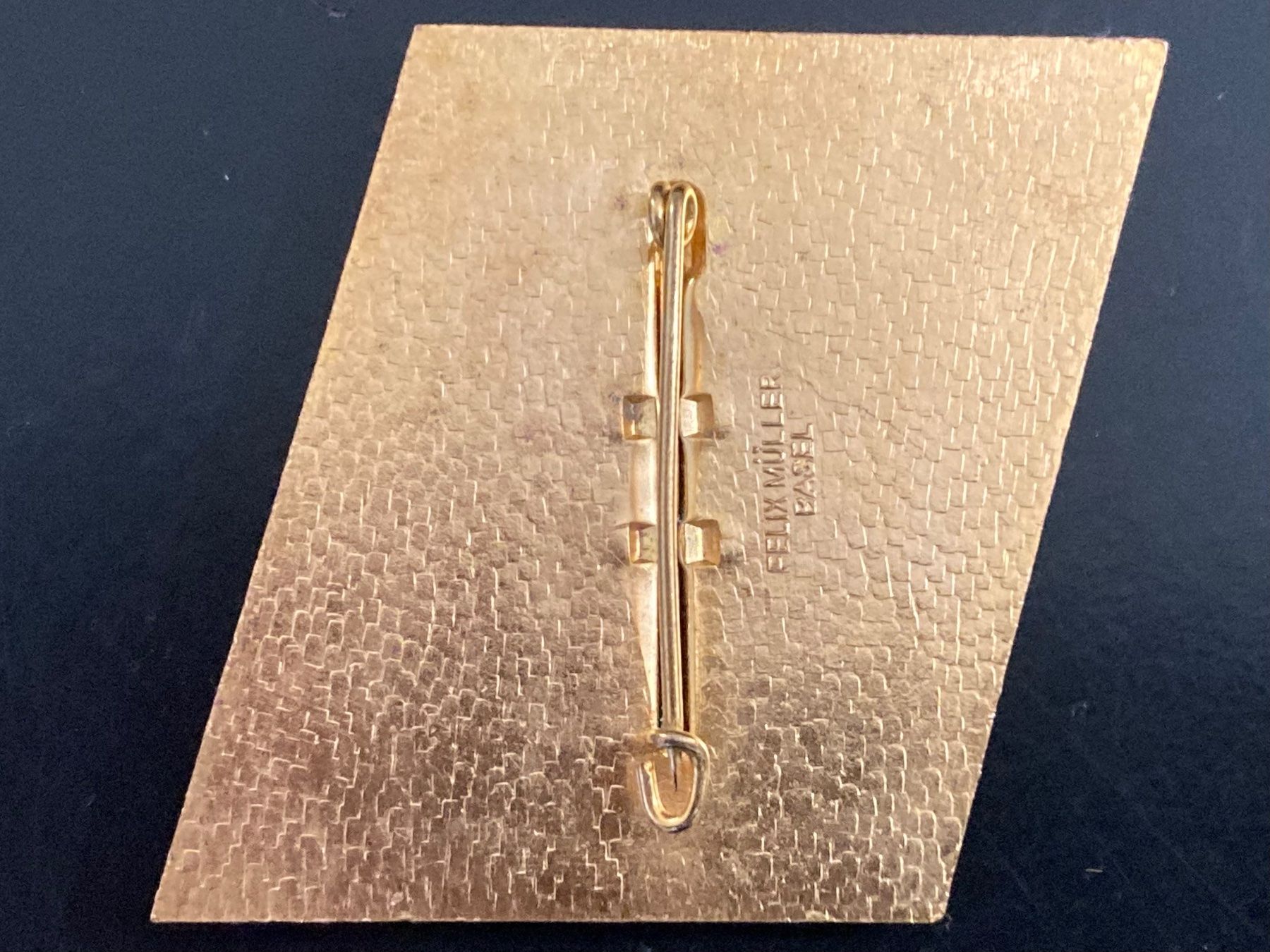 Placchette & Badge: Basler Gold-Fasnachtsplakette 1968 – Usato da Riehen venduto da freestyle_buttons 1
