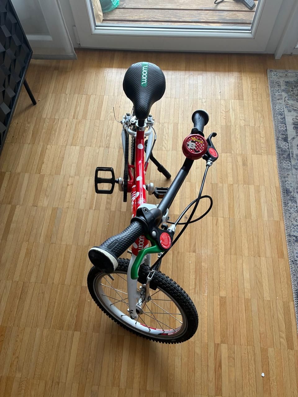 Woom Vélos: Mickey mouse Woom 3 Kindervelo  – D'occasion à Wallisellen par Chic_Living