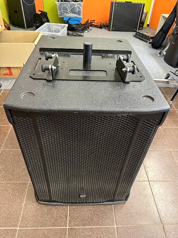 Lautsprecher: 2x RCF 8003 AS II inkl. Cover – Gebraucht aus Riehen von mshhb 3
