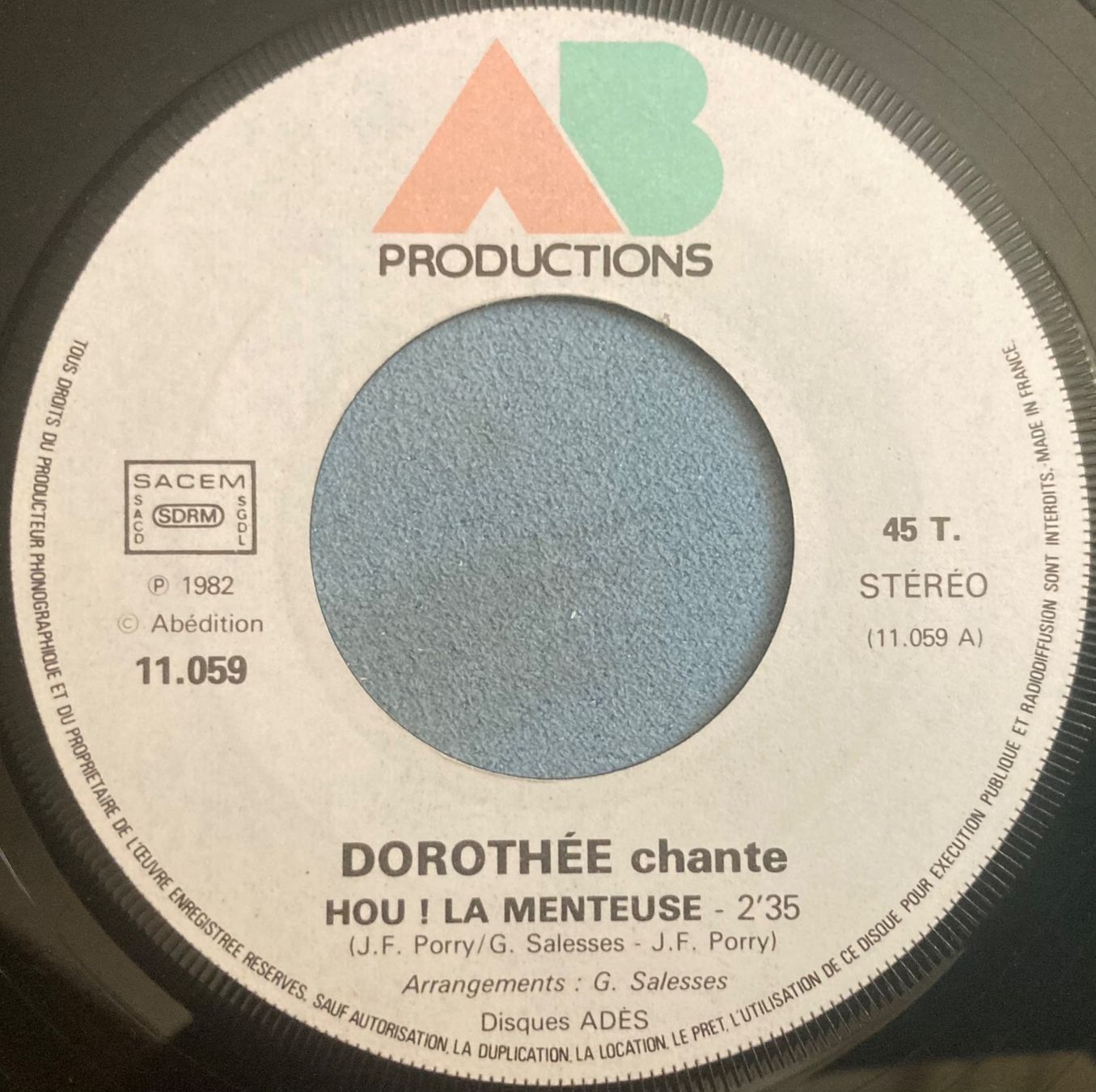 Dischi in vinile: DOROTHÉE - HOU ! LA MENTEUSE – Usato da Poliez-Pittet venduto da Newtown-Records 2
