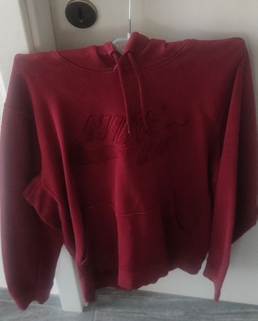 Pull Nike SB , taille M, parfait pour l'hiver!