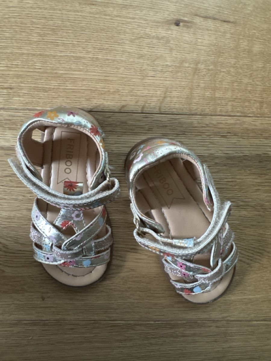 Friboo Scarpe per ragazze: Sandales FRIBOO 23 – Usato da Montreux venduto da canori 1