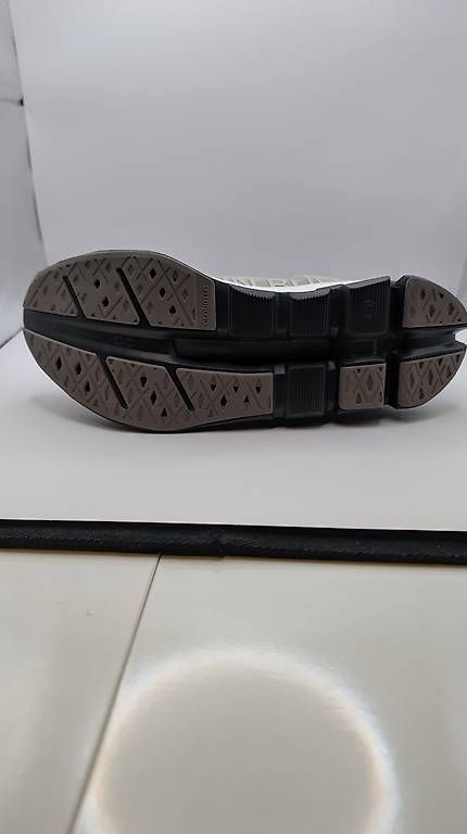 On Scarpe da donna: On running Cloud flow 5 taille 38 neuve – Nuovo e nell'imballaggio originale da Genève venduto da fabienpro 3