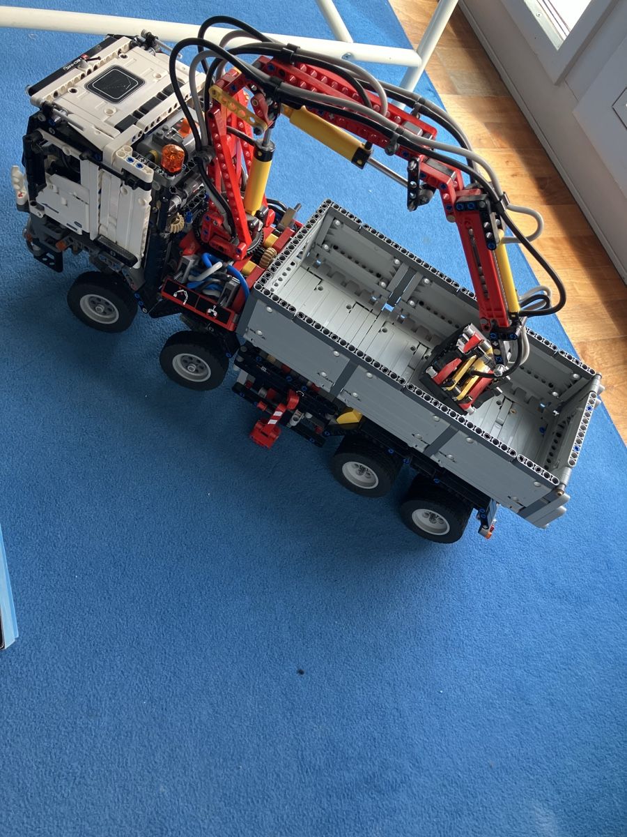 Lego Kit di costruzioni: Lego Technic Set 42043 – Usato da Chur venduto da GC190 1