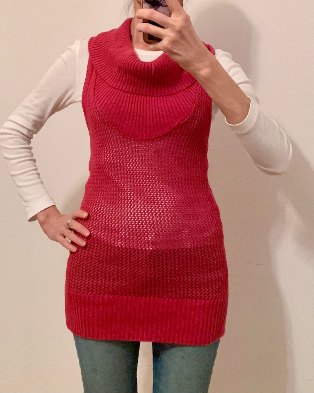 Mango Gilet & Giacche senza maniche: Rote Strickweste mit Rollkragen von Mango, Grösse M – Usato da Maienfeld venduto da mar_59mb 2
