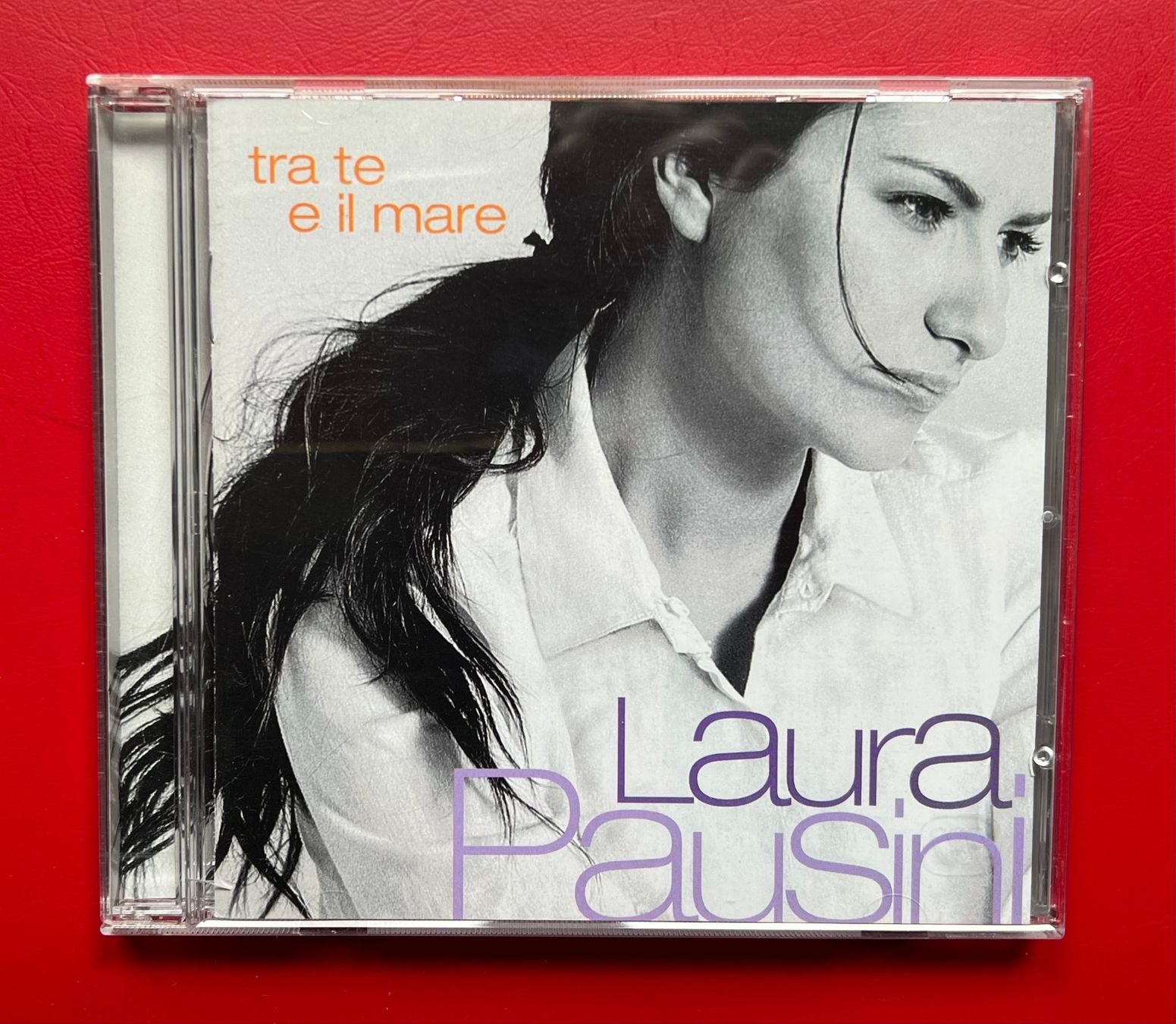 CD: CD Laura Pausini / tra te e il mare – Usato da Ostermundigen venduto da iFonso