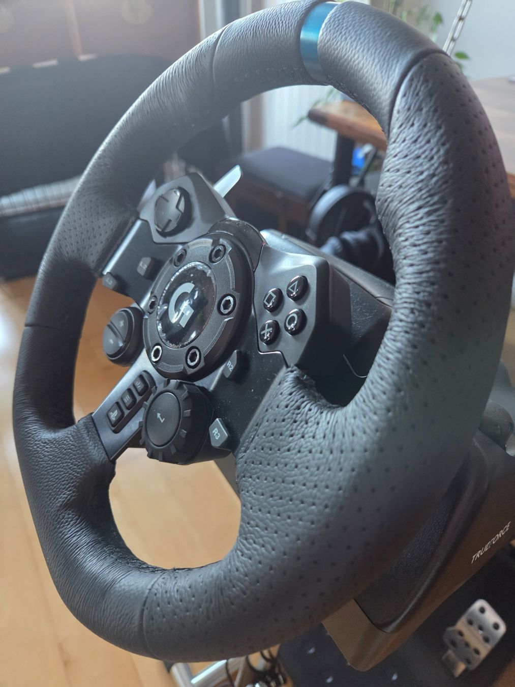 Logitech G923 für PC und PS5 mit Wheel Stand ProV2 Neuwertig (Gebraucht ...