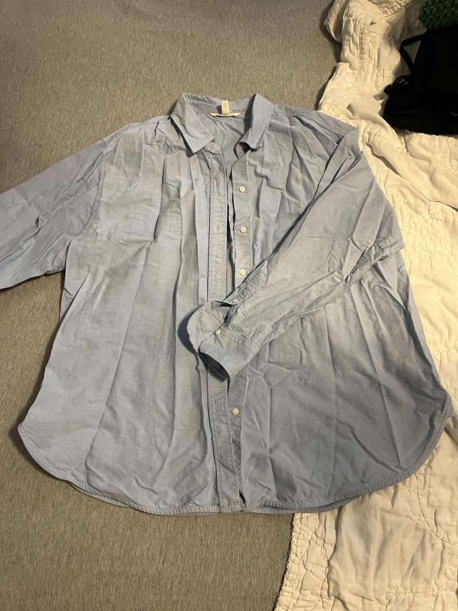 H&M Blusen: Hellblaue Bluse Grösse L, perfekt für Frühling – Gebraucht aus Jona von linda8301