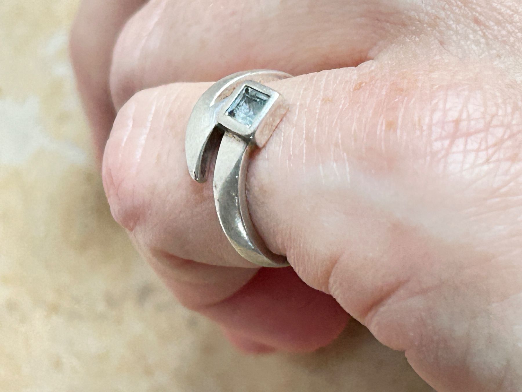 Anelli: Silber Ring mit blauem Stein (Grösse 50) – Usato da Dittingen venduto da Bijoubelle 6
