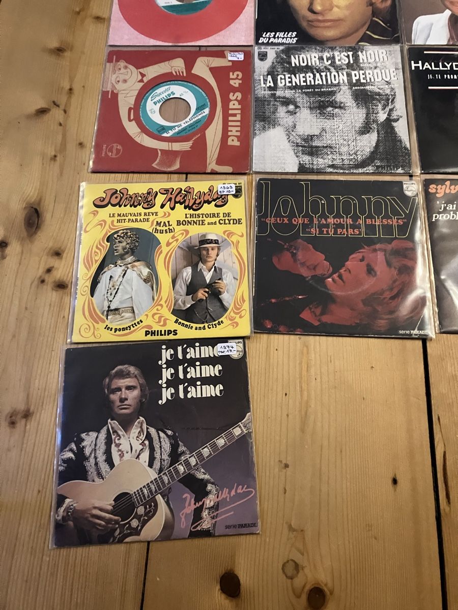 Schallplatten: Johnny Hallyday Singles Schallplatten Sammlung, Top! – Gebraucht aus Bern von lukasliechti 1
