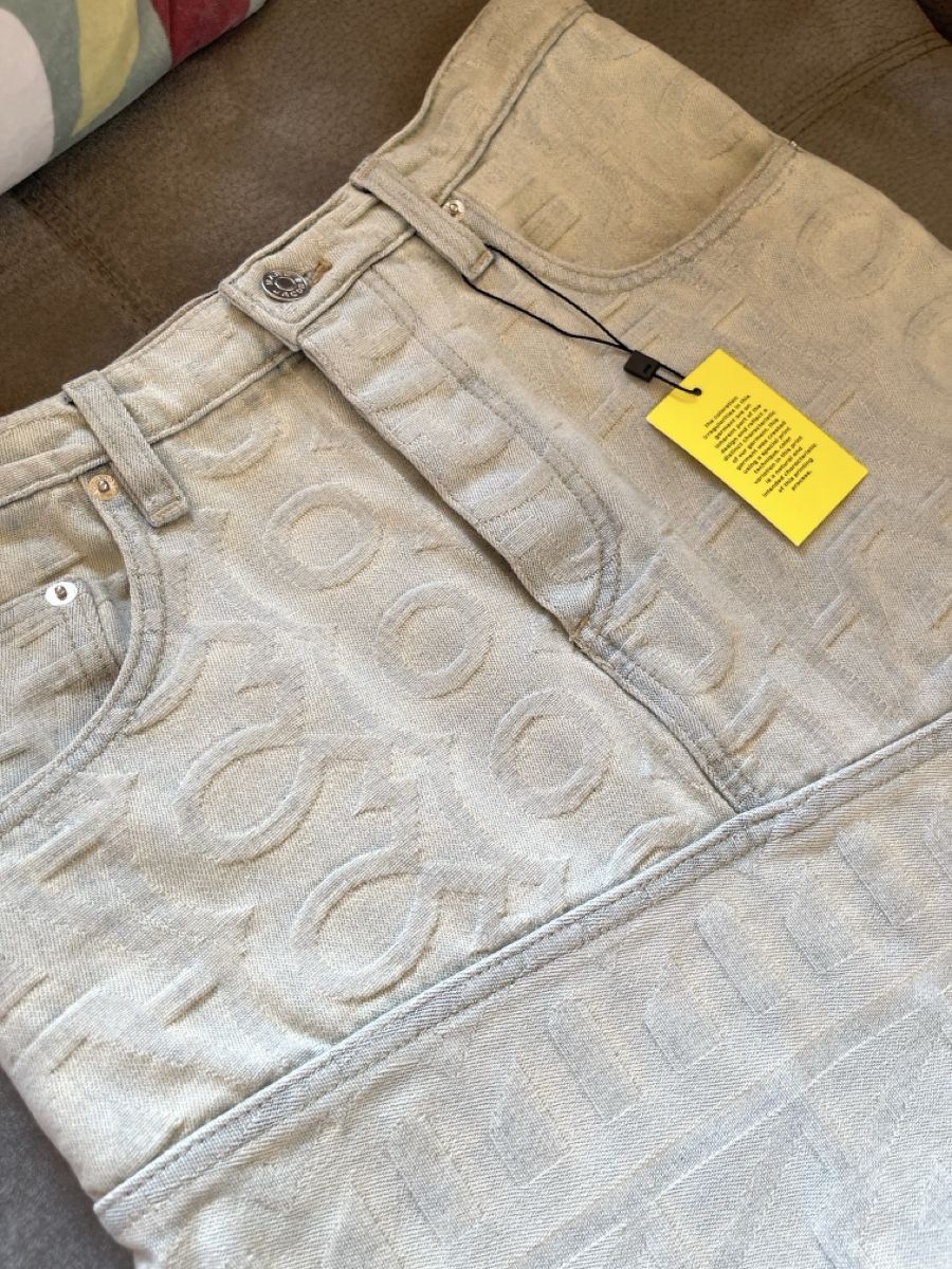 Marc Jacobs Gonne: NWT!! Marc Jacobs The Monogram Denim Skirt – Nuovo e nell'imballaggio originale da Spreitenbach venduto da Wa-C789 3