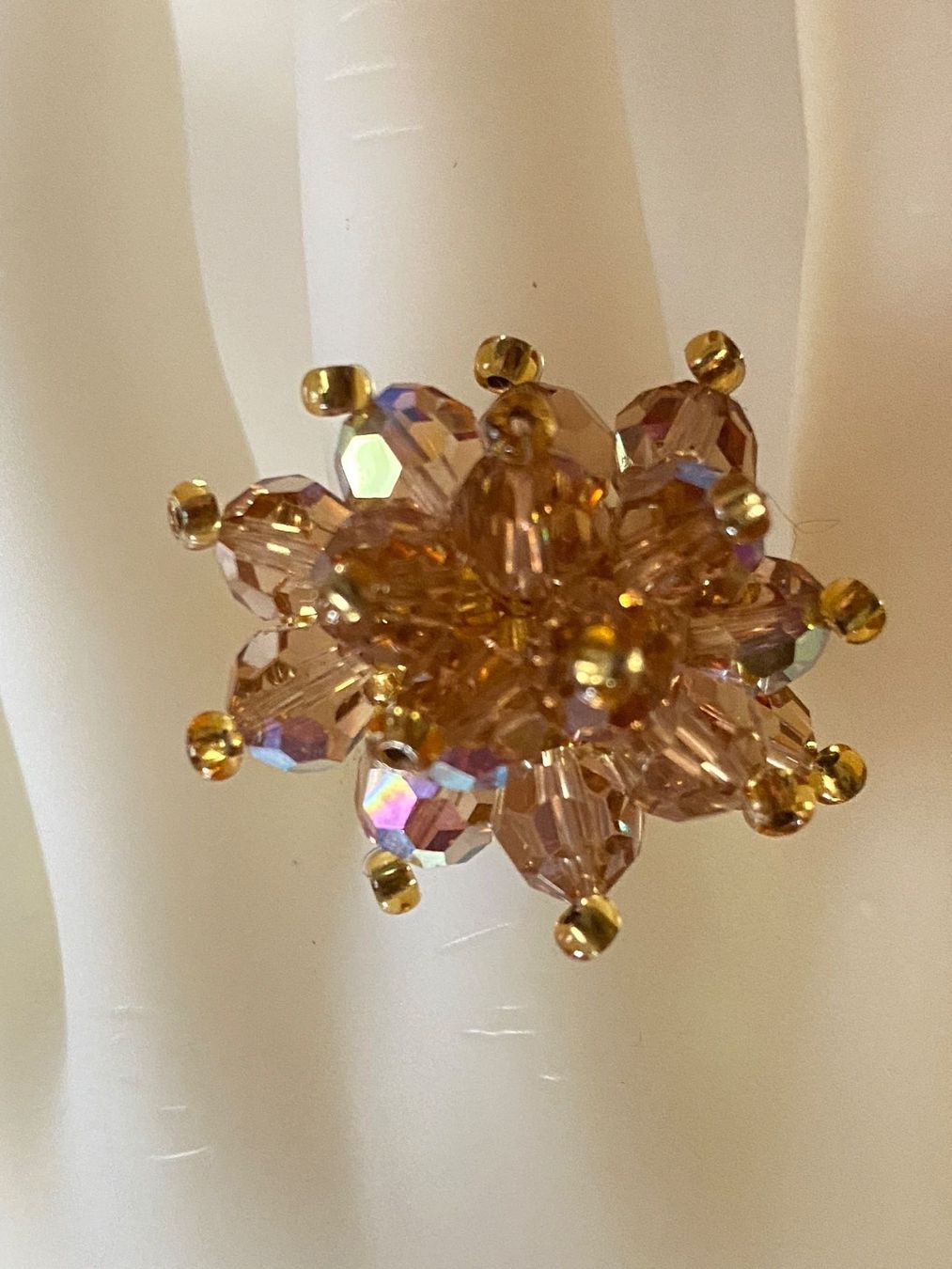 Bagues: Goldener Perlenring mit Kristallblumen. Handgemacht – D'occasion à Rothrist par turnedking 1