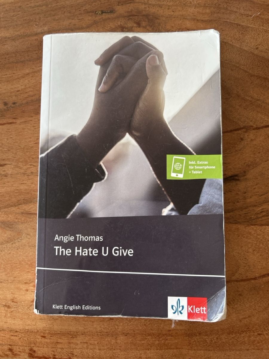 Livres: The Hate U Give, Angie Thomas – D'occasion à Murten par lena_sophia