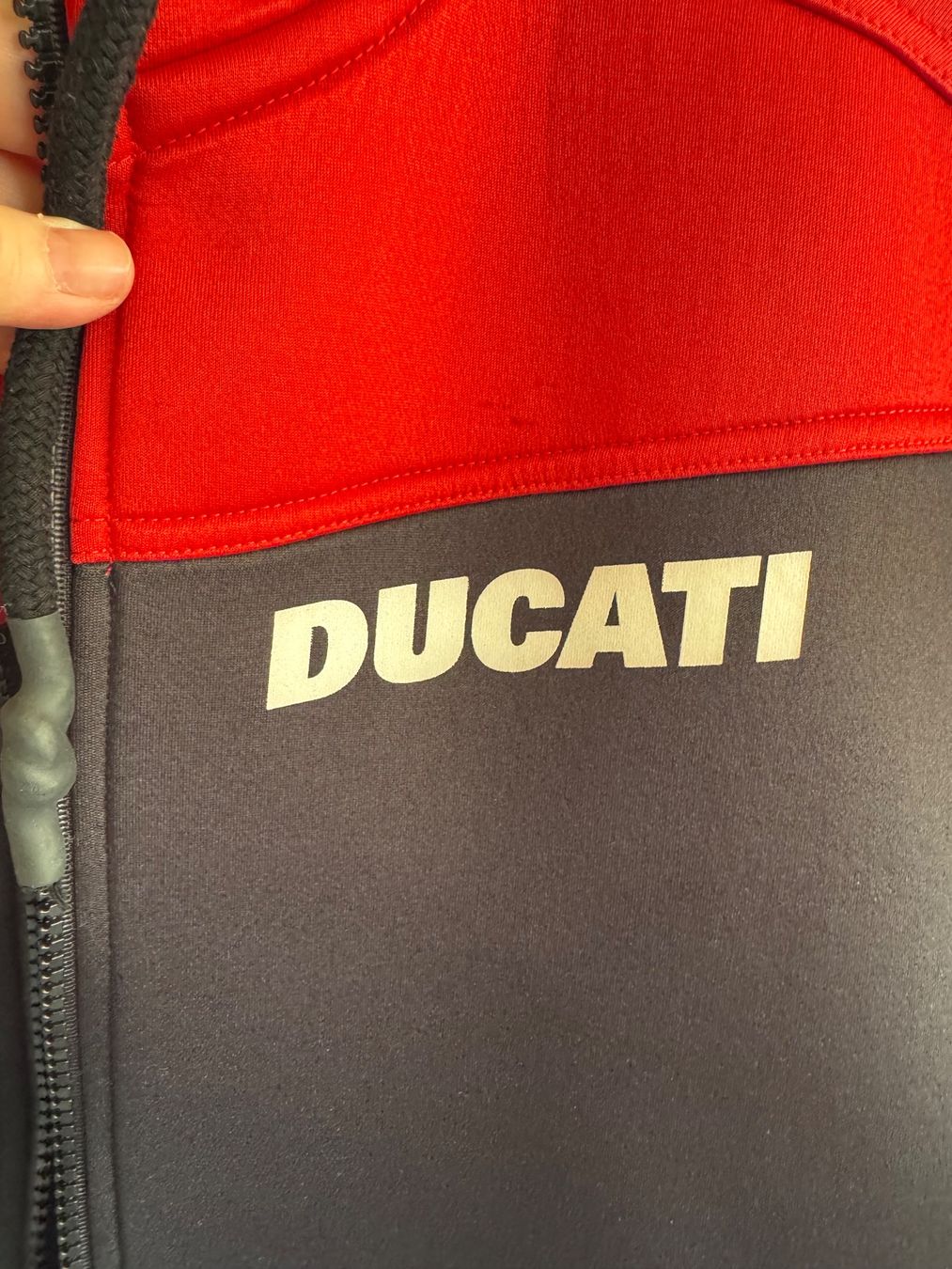 Ducati Vestes: Ducati Jacke Gr. L – D'occasion à Thun par Iriska77 2