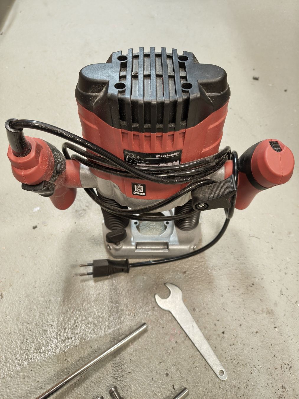 Einhell Toutes les machines: Oberfräse Einhell – D'occasion à Willerzell par Bastler12 2
