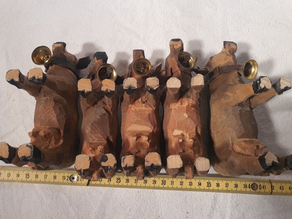 Statuette: 5 geschnitzte Holzkühe – Usato da Häggenschwil venduto da hae_dgp2 3