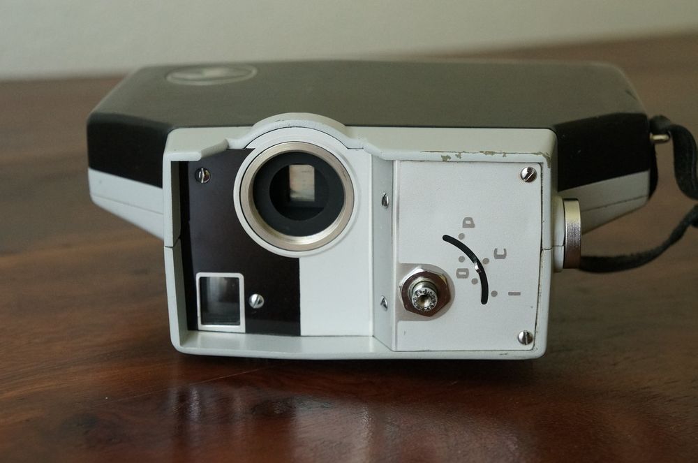 PATHÉ 16 LIDO 16mm Movie Camera +objectif Som Berthiot function EUR 608,00 - FR