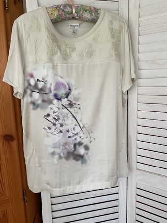 Sportalm Bluse mit Blumenprint Grösse 42 guter Zustand