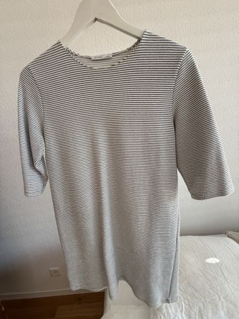 Elegantes Sommer Kleid mit Streifen, Grösse M - Neuwertig
