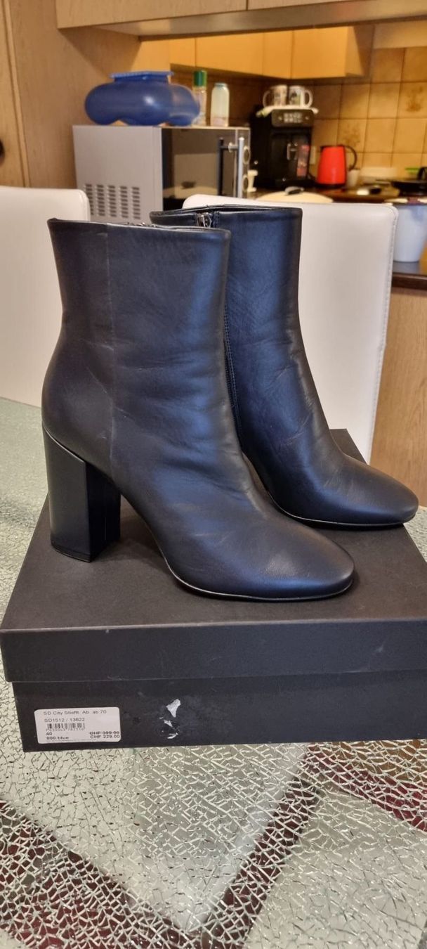 Navyboot Damenschuhe: Navyboot Gr. 40 – Neu und originalverpackt aus Luzern von Reni025