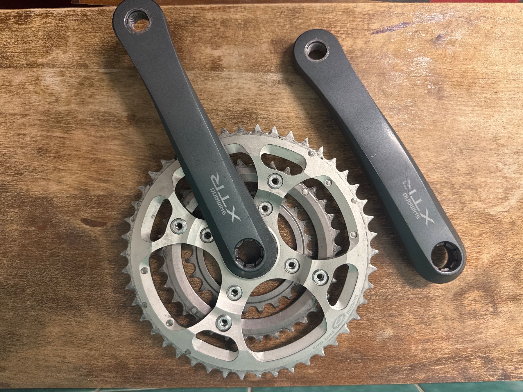 Shimano Ersatzteile: XTR Kurbelgarnitur FC-M952 – Gebraucht aus Schlatt ZH von Swen.